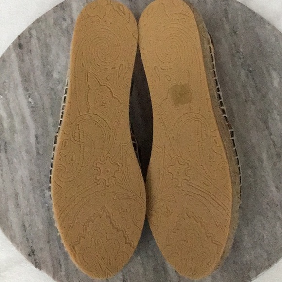 ETRO Black/Multicolor Embroidered Fabric Espadrille Flats. - Picture 4 of 10